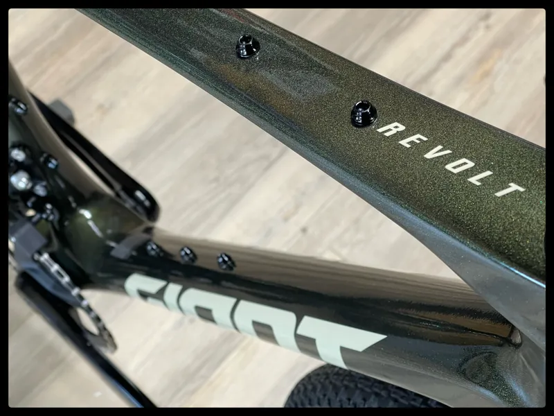 Giant Revolt Advanced 1 Small Phantom Green 2022-3